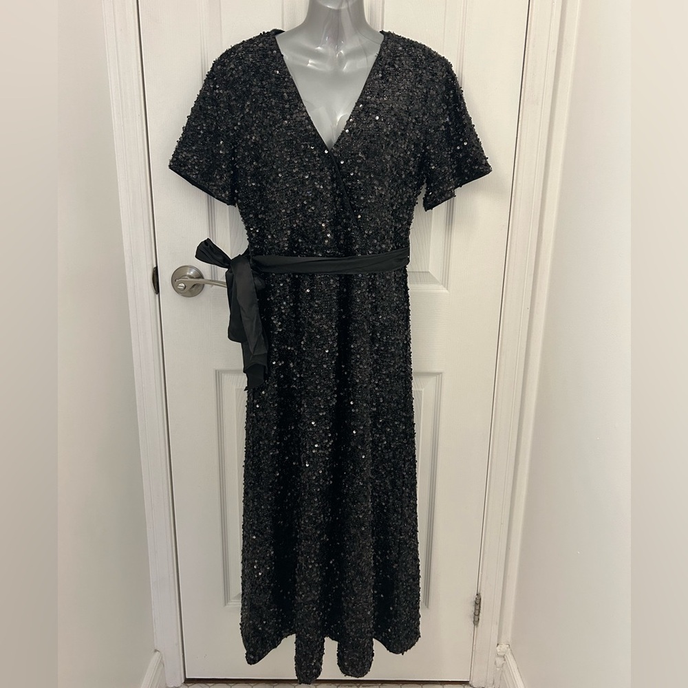 Black Sequin Midi Dress with V-Neck and Zipper Back, Sz L